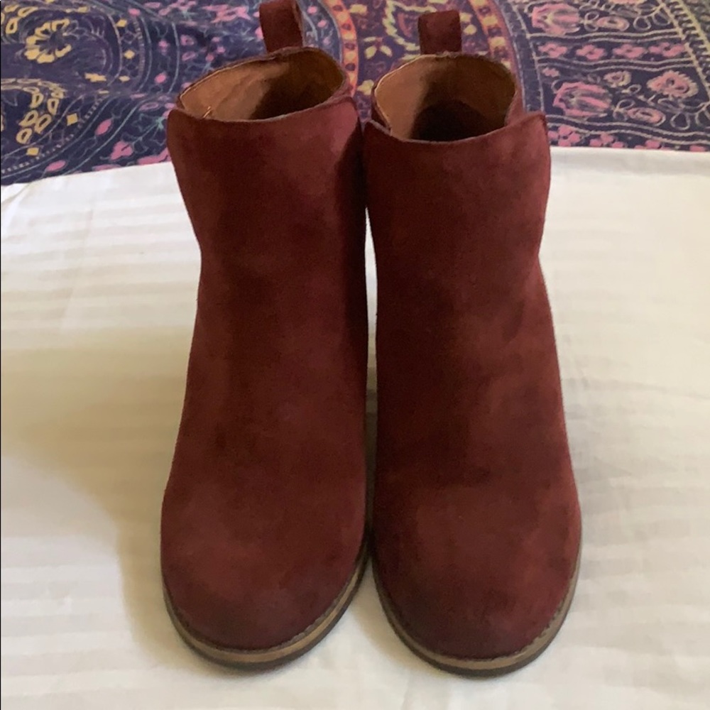 Gorgeous Ox Blood Lucky Brand Wedge Booties size 9